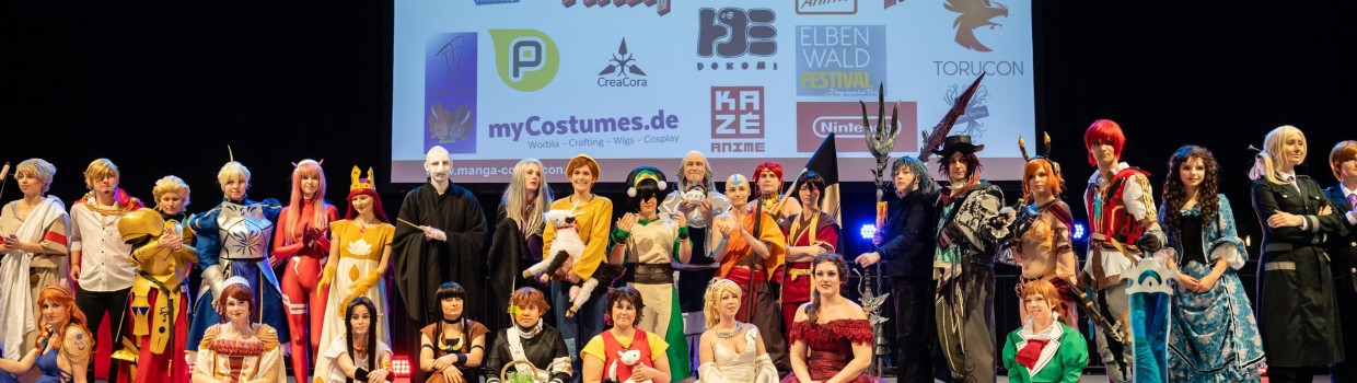 Cosplayers on the main stage at the Leipzig Cosplay Competition
