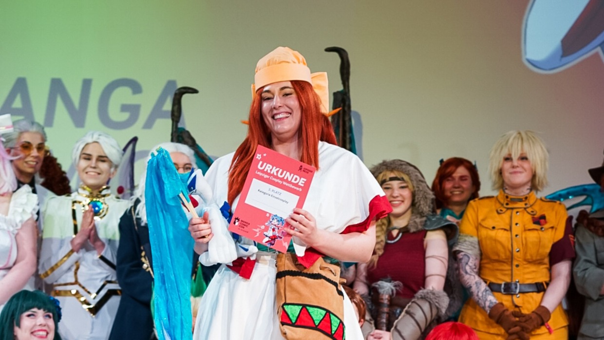 Siegerehrung von Platz 3 "Einzel" des Leipzig Cosplay Wettbewerbs 2026 auf der Großen Bühne der Manga Comic Con