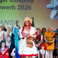 Siegerehrung von Platz 3 "Einzel" des Leipzig Cosplay Wettbewerbs 2026 auf der Großen Bühne der Manga Comic Con
