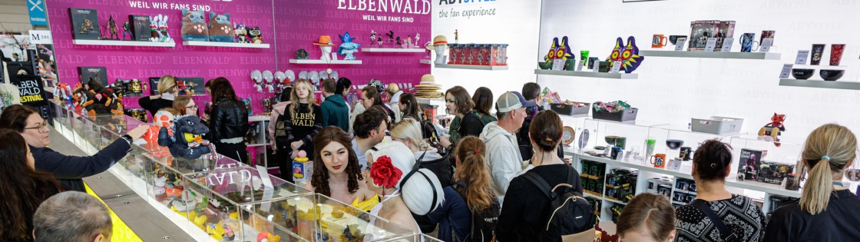 Trade fair stand of Elbenwald with many visitors at Manga Comic Con 2026